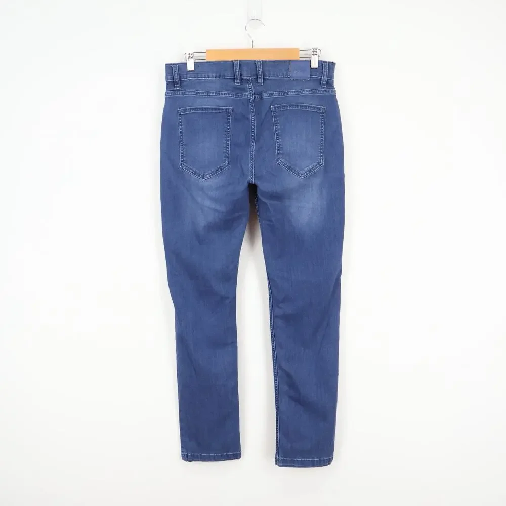 Mugsy Men's Classic Lake Shores Jean Medium Blue Size 34x32